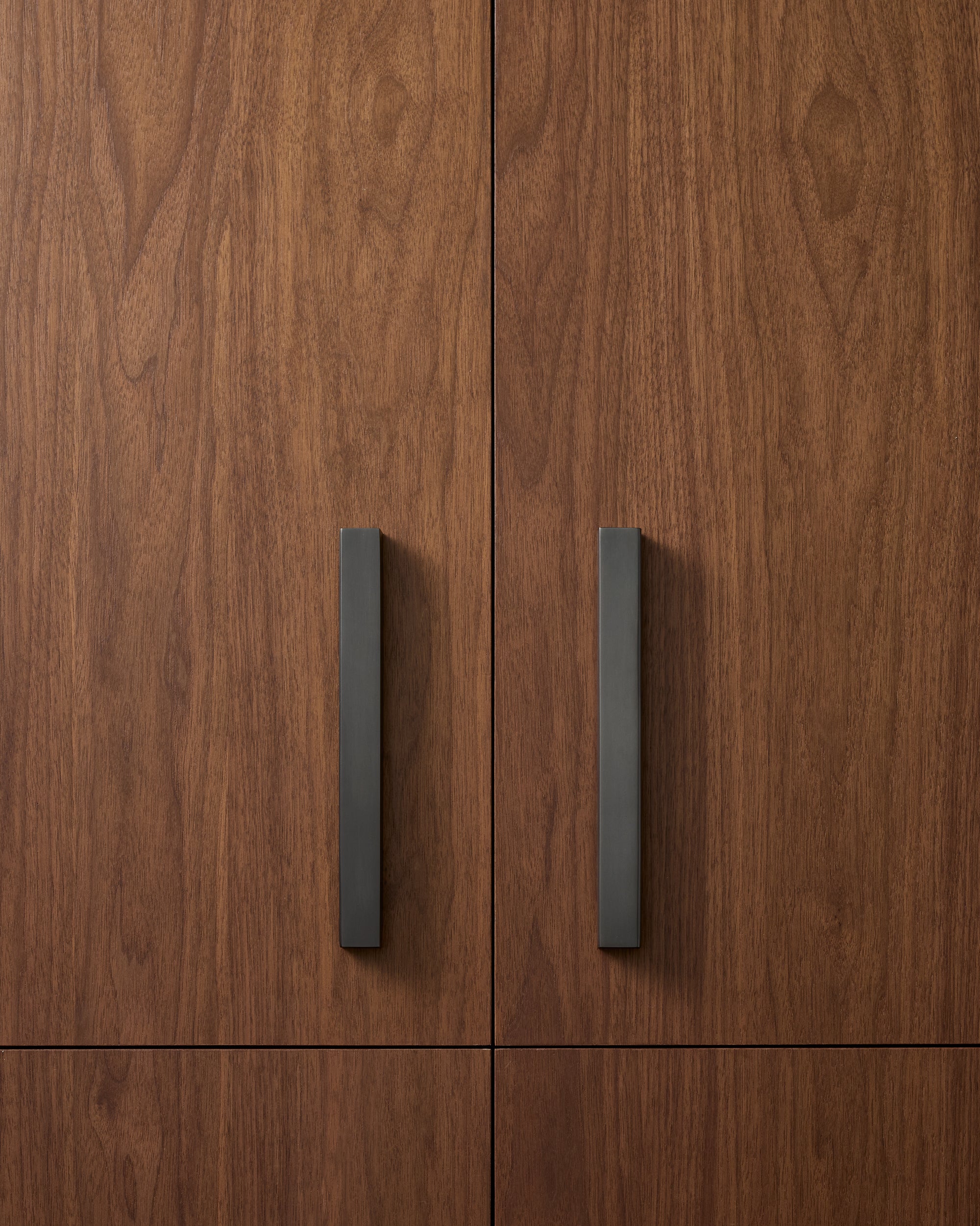 #finish_blackened brass