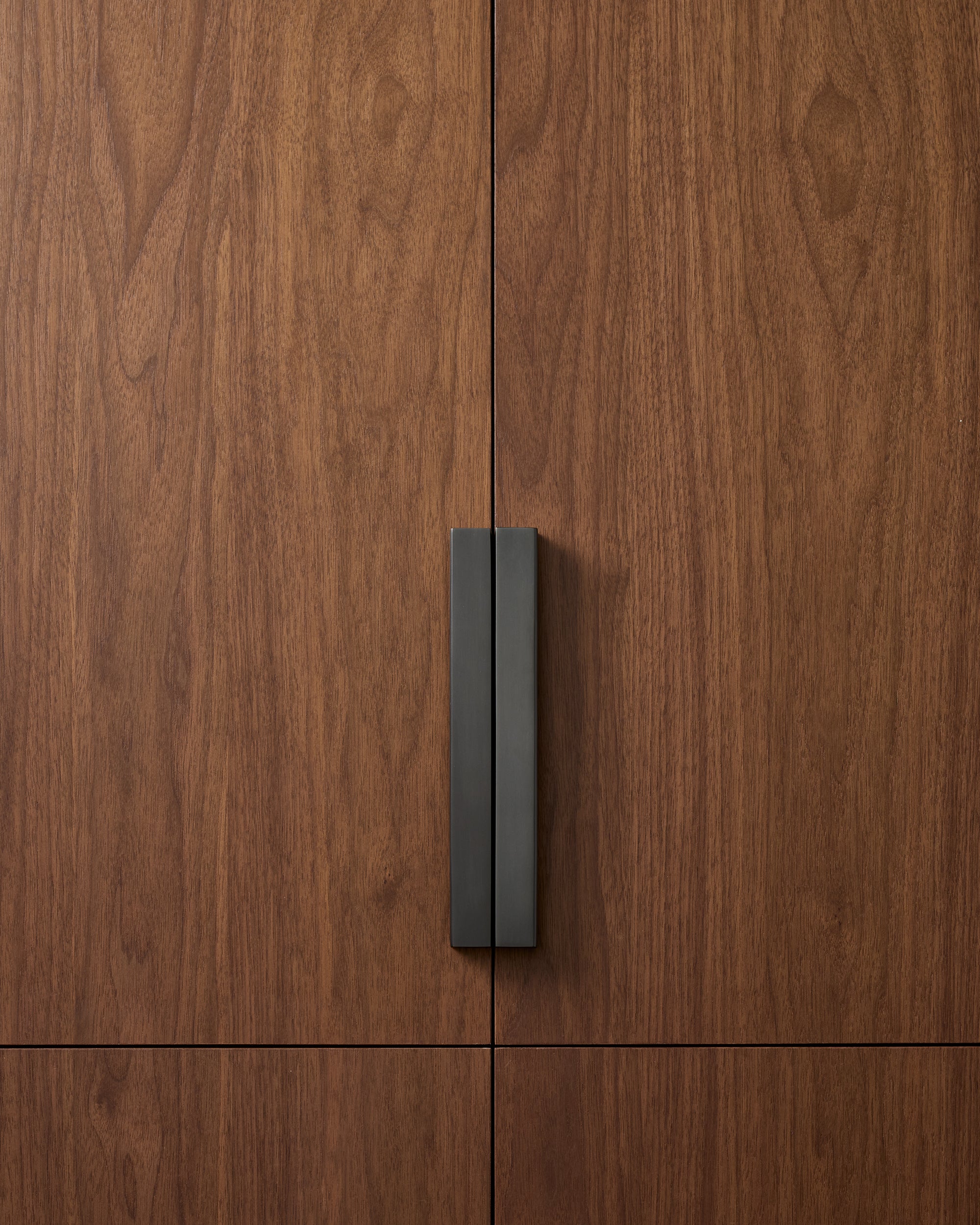 #finish_blackened brass