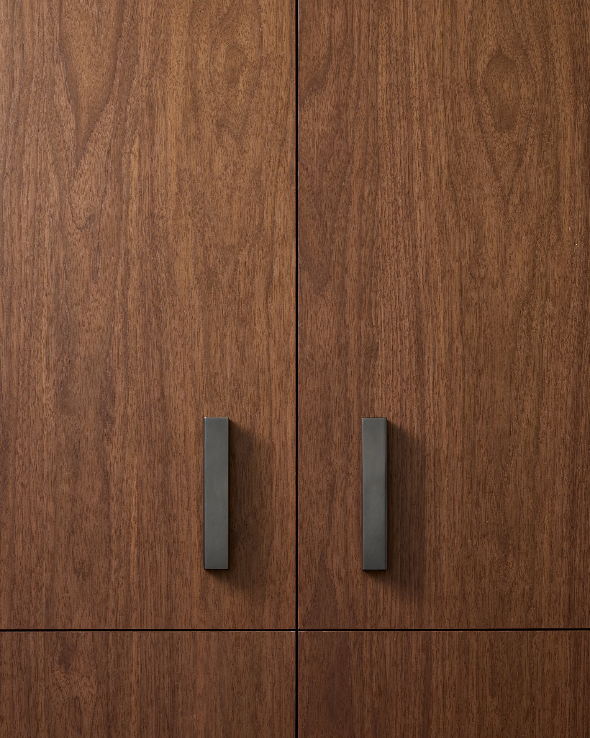 #finish_blackened brass