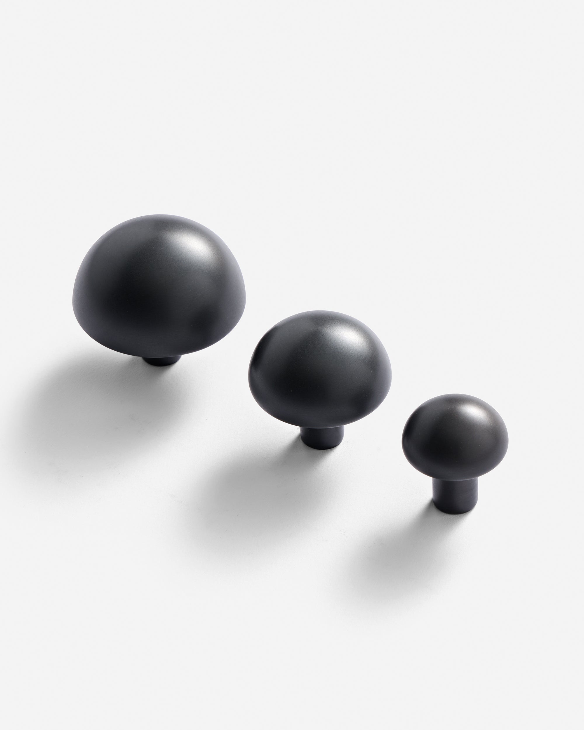 #finish_blackened brass