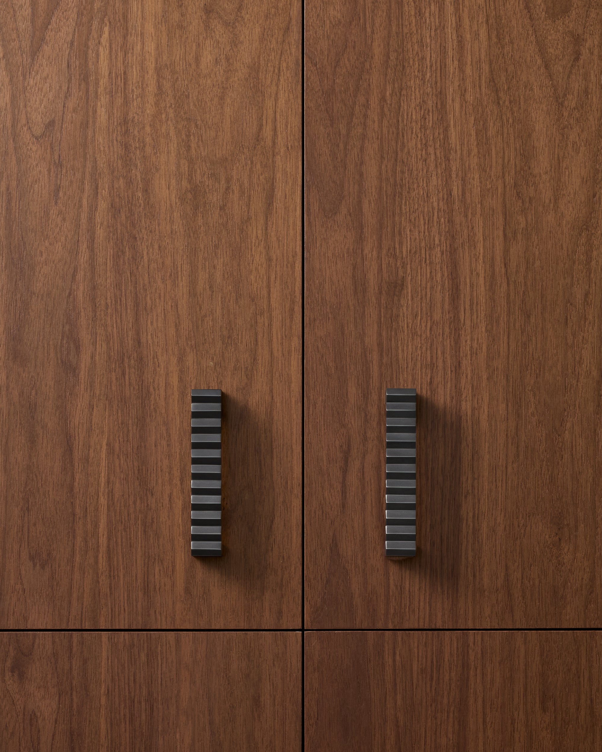 #finish_blackened brass