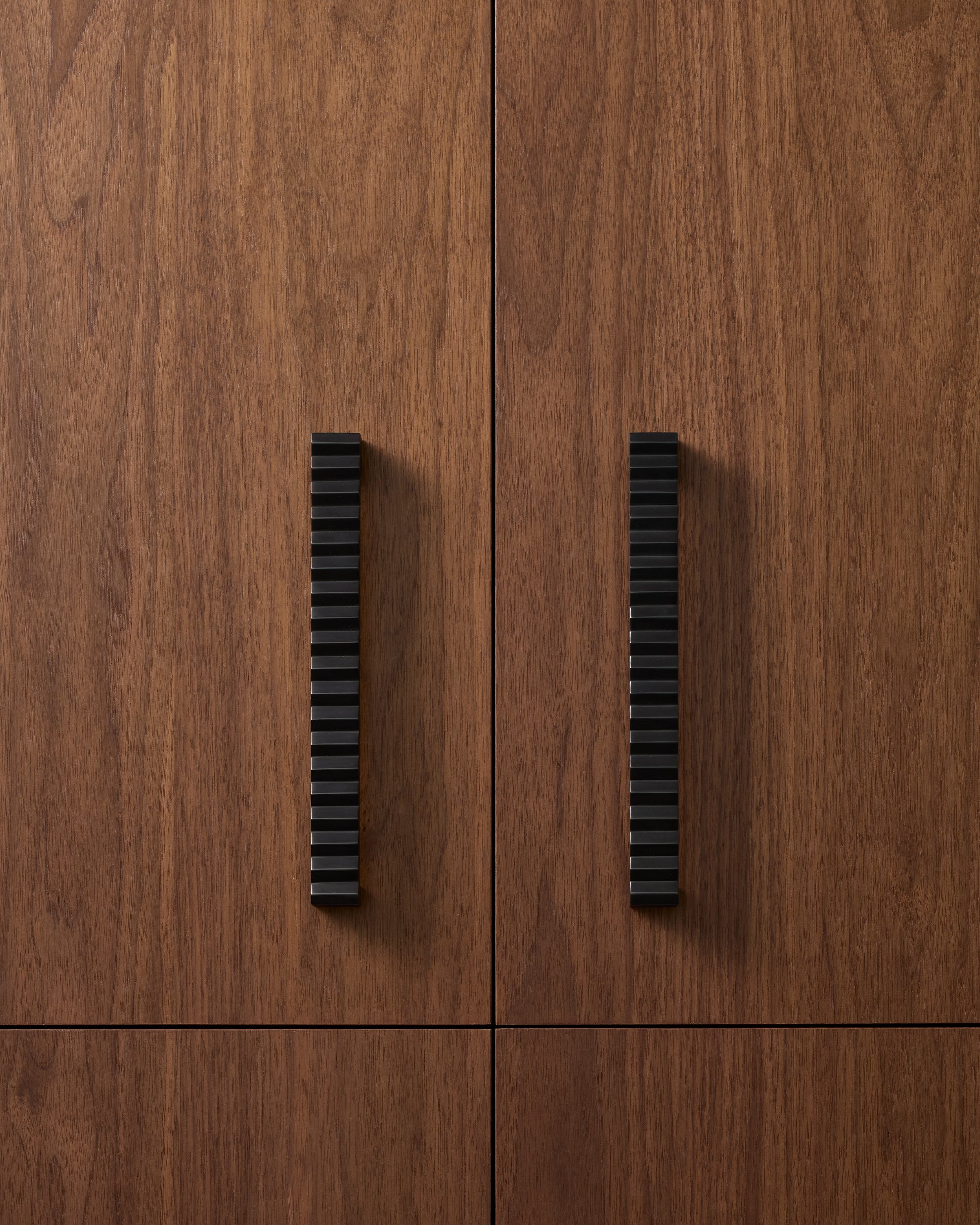 #finish_blackened brass