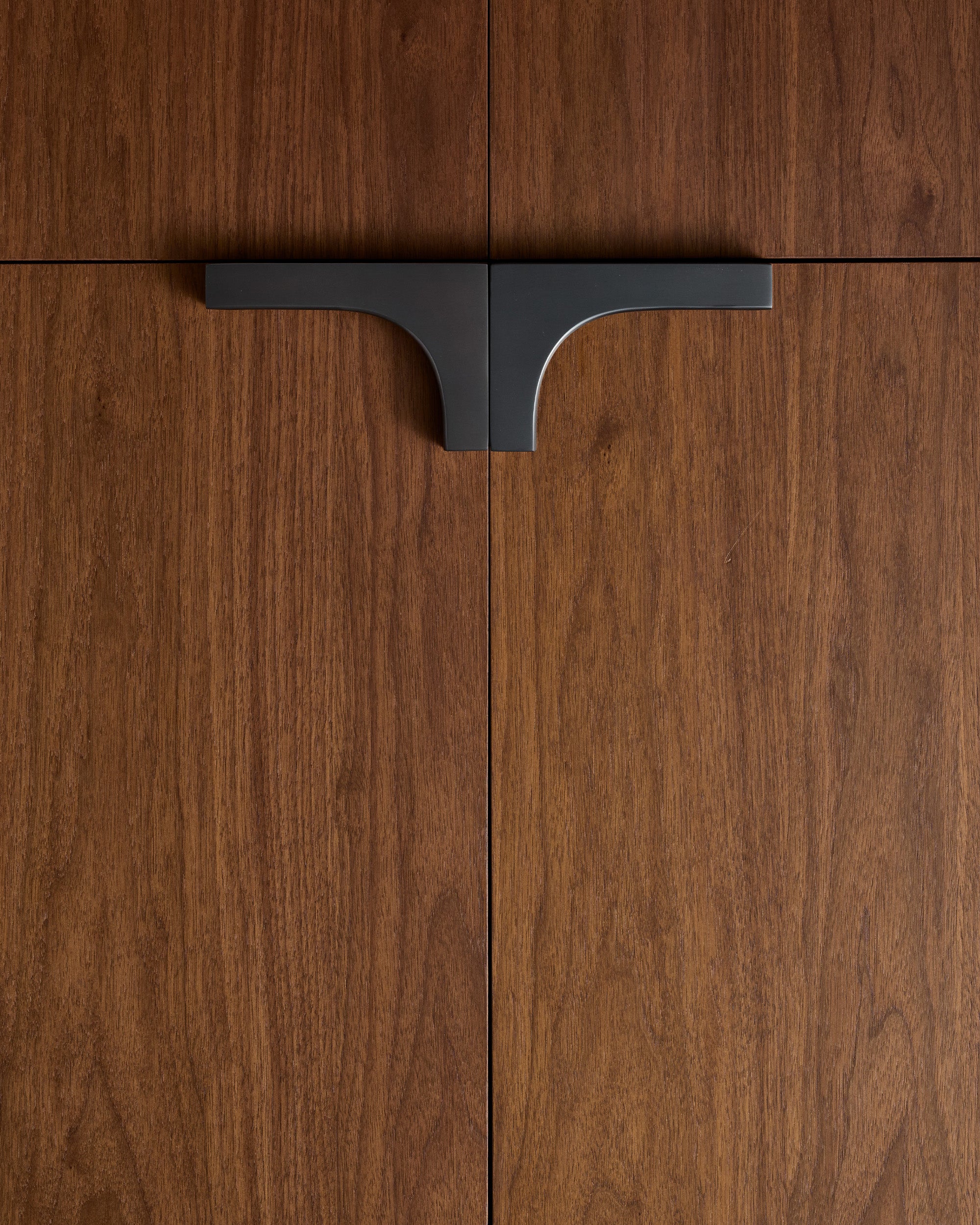 Avalon Corner Cabinet Pull, 6"