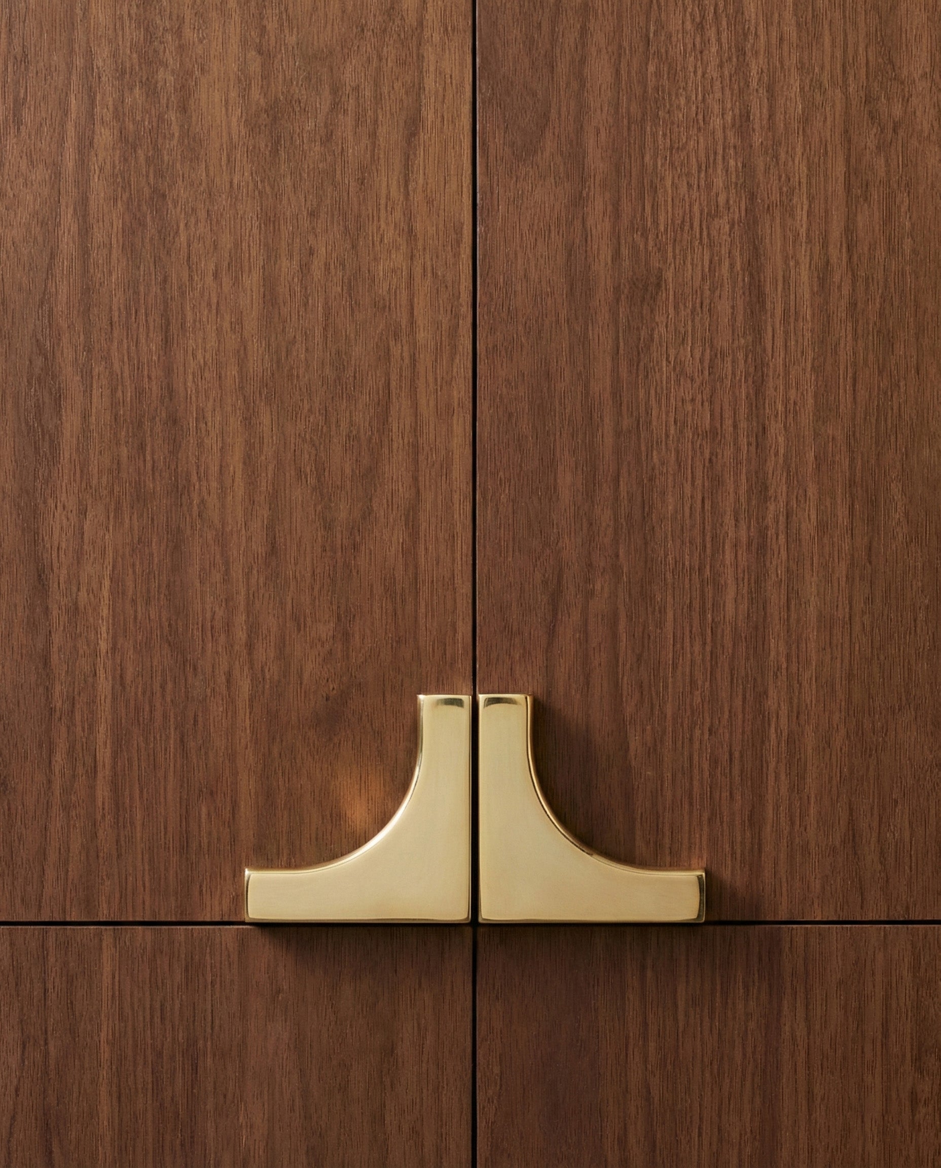 Avalon Corner Cabinet Pull, 4"