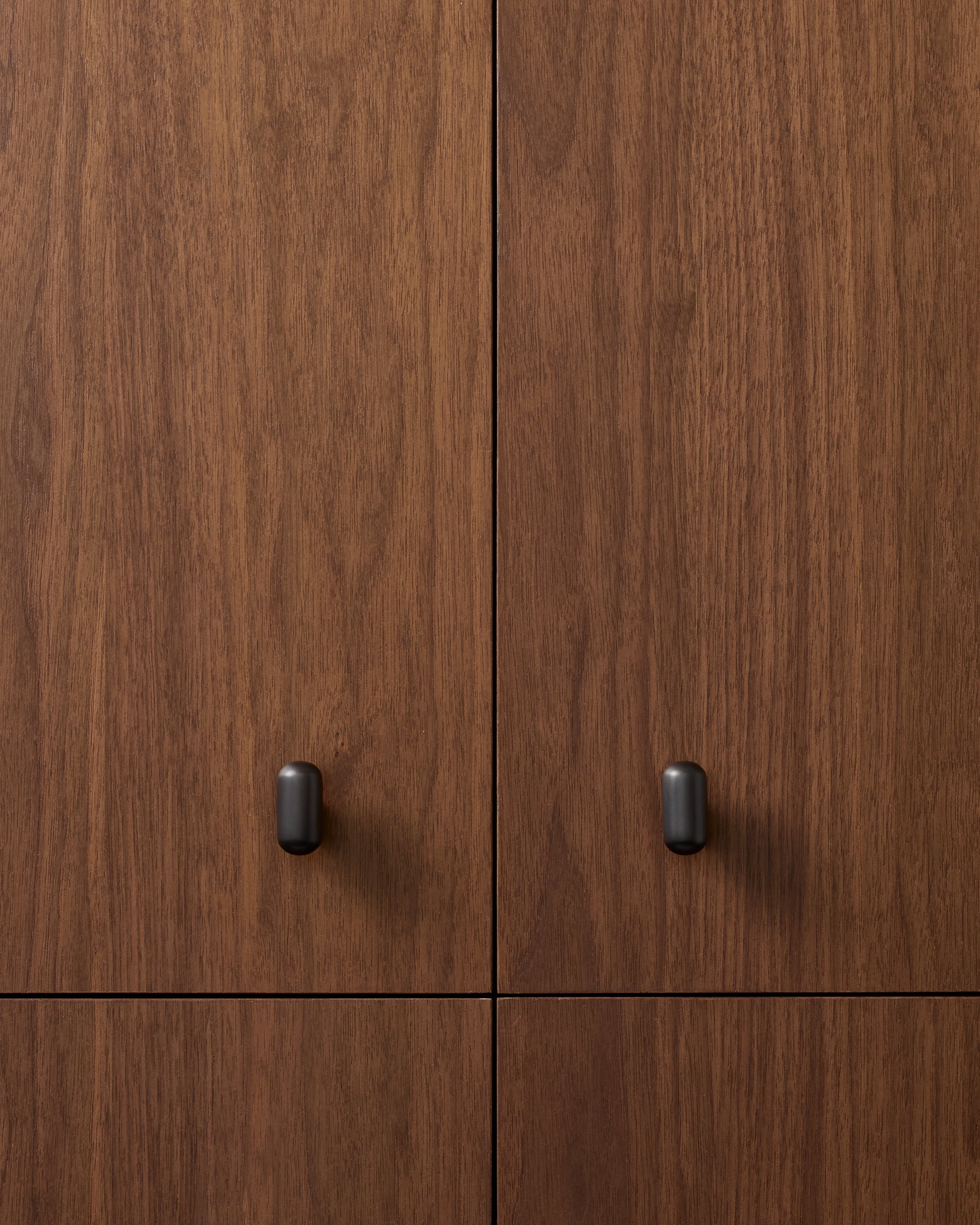 #finish_blackened brass