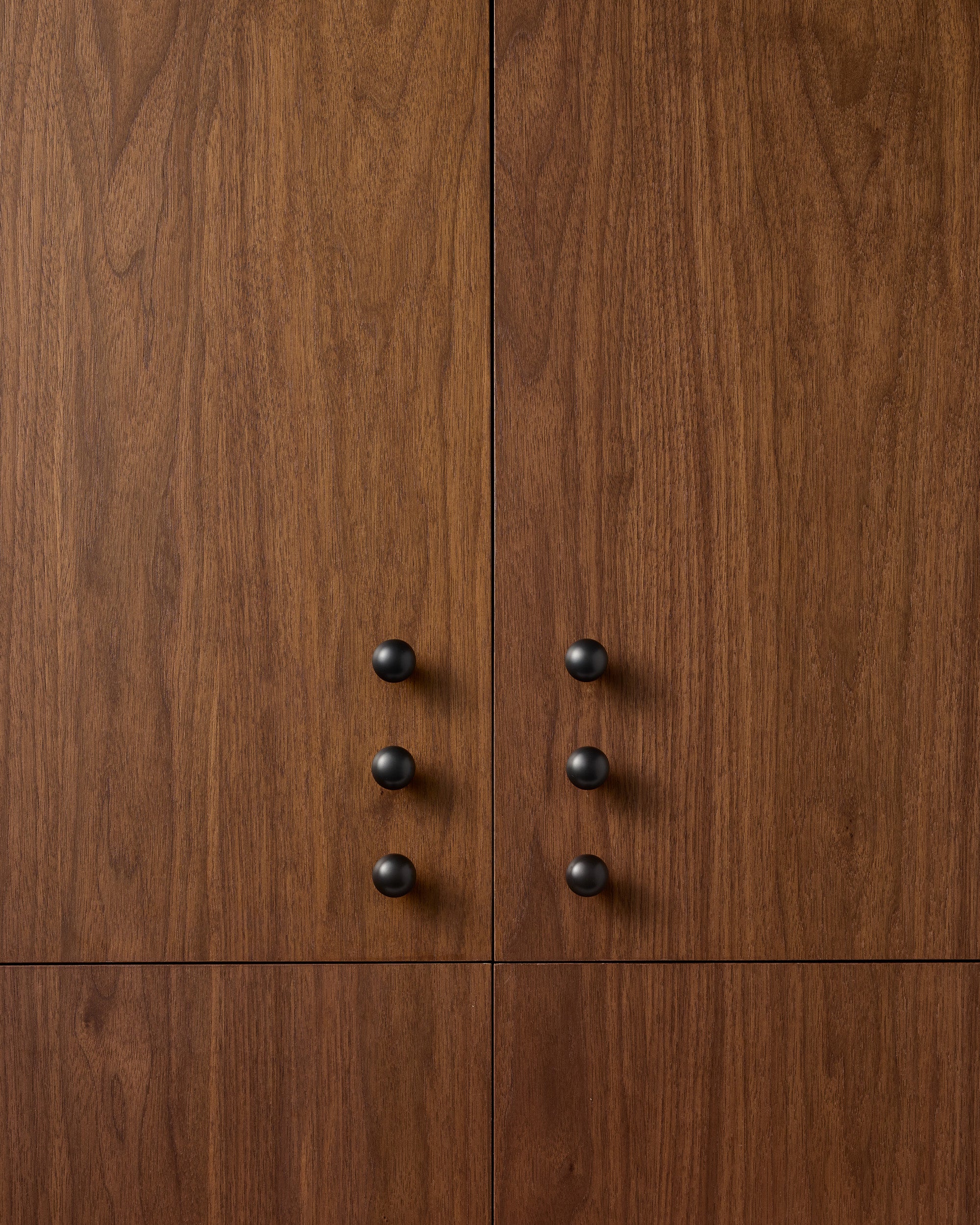 #finish_blackened brass